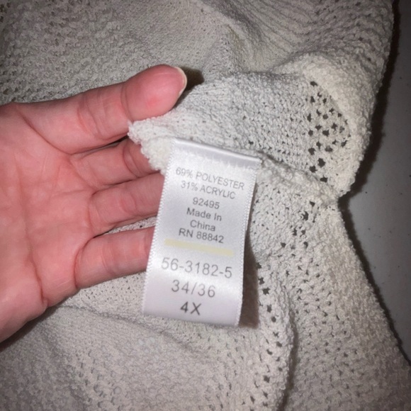 Elegant White Open-Front Sweater - Picture 7 of 10